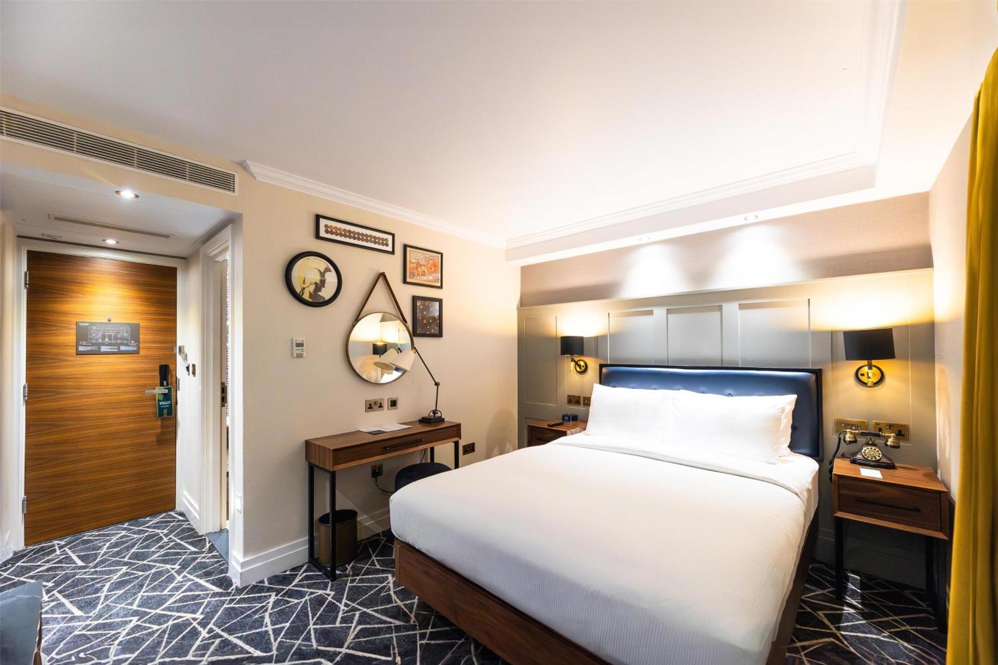 100 Queen'S Gate Hotel London, Curio Collection By Hilton Экстерьер фото