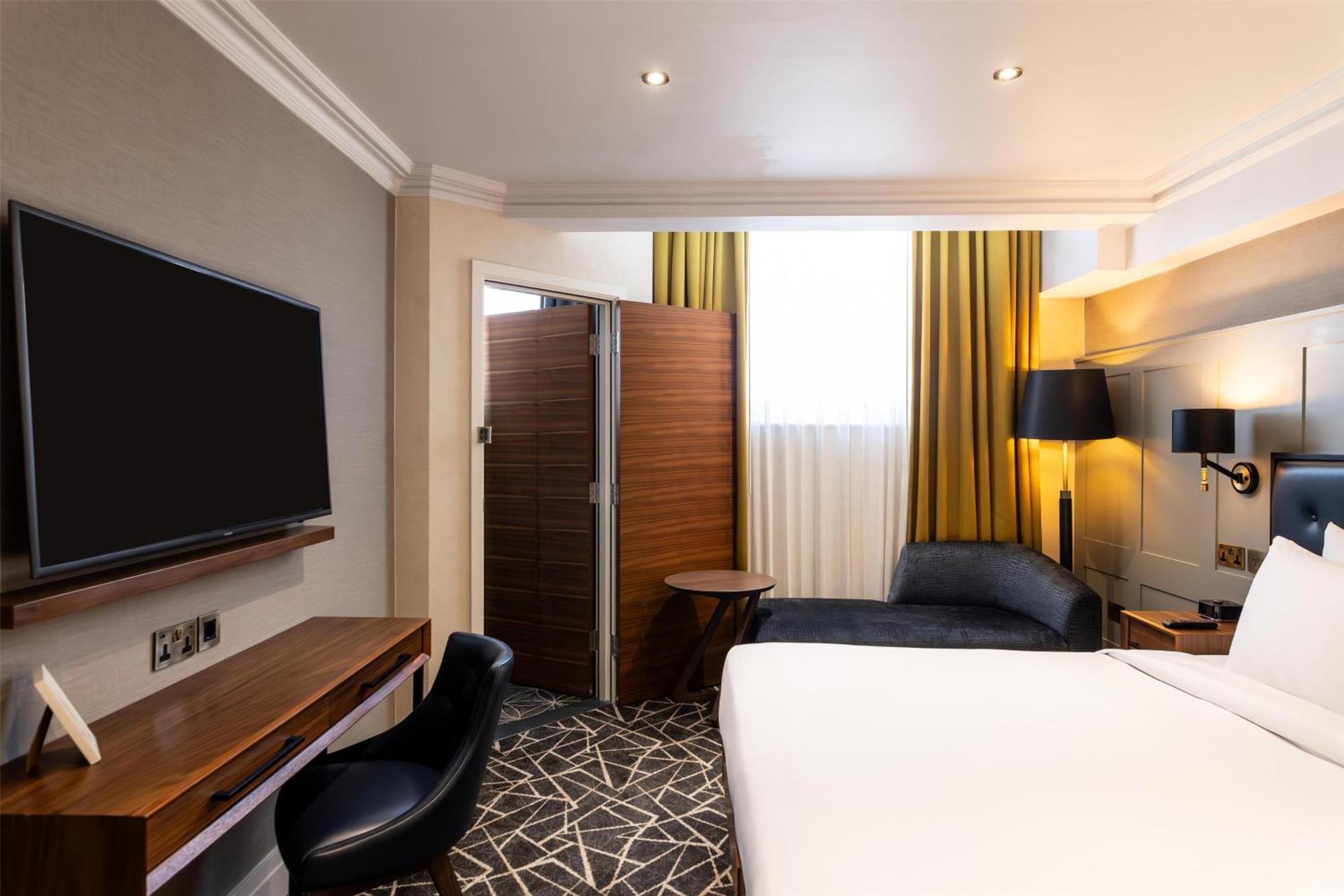 100 Queen'S Gate Hotel London, Curio Collection By Hilton Экстерьер фото