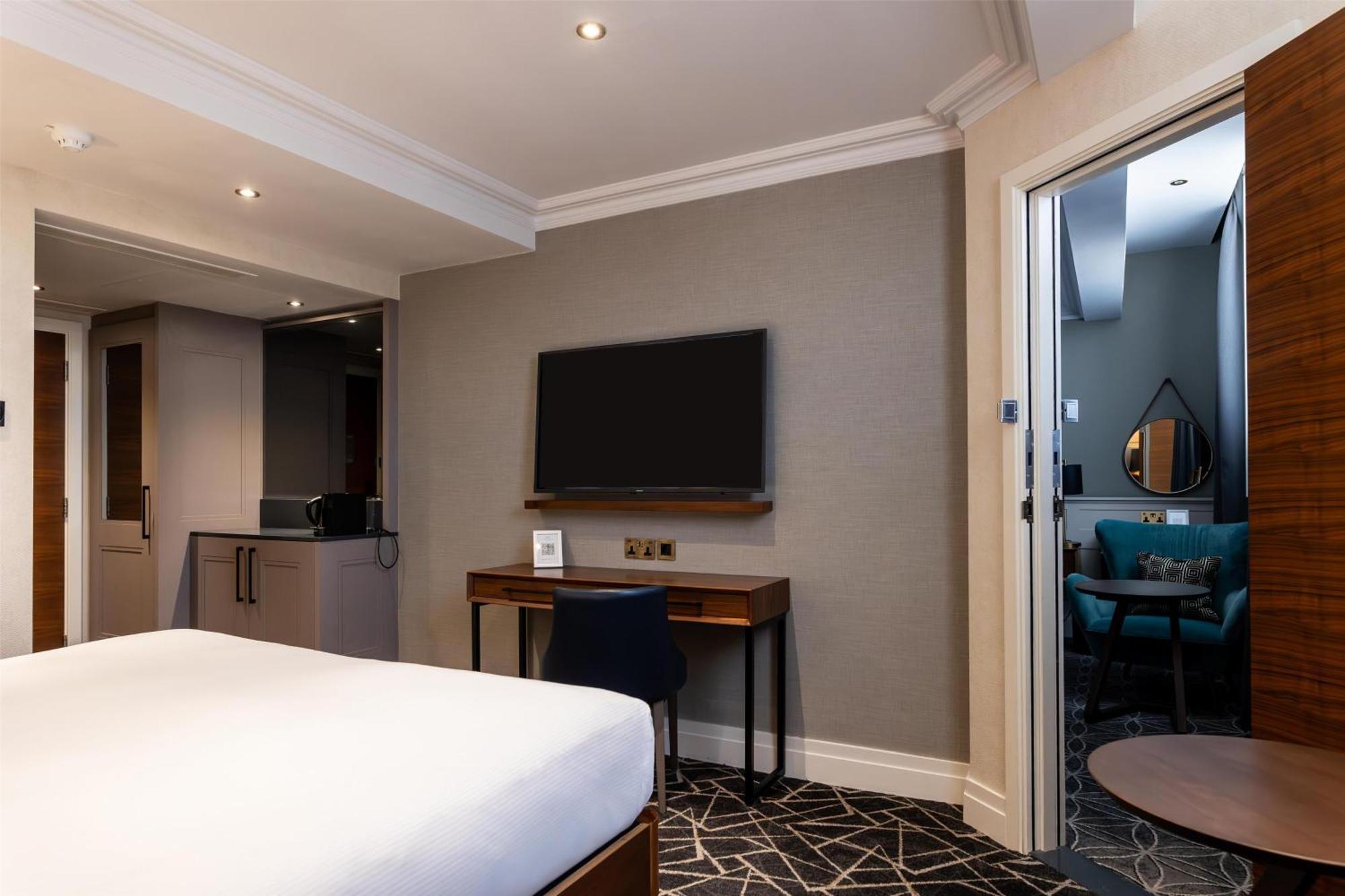 100 Queen'S Gate Hotel London, Curio Collection By Hilton Экстерьер фото